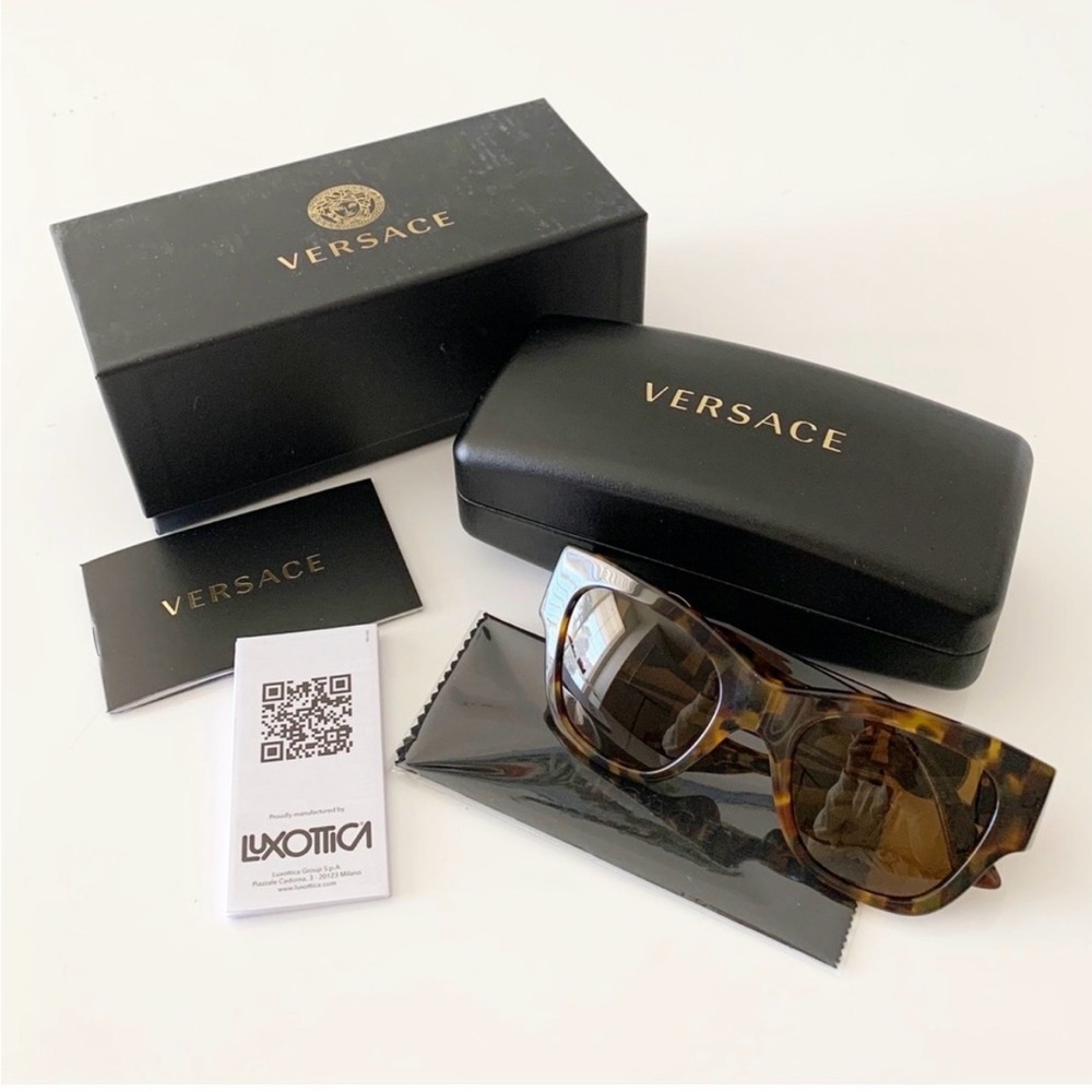 Versace Brown Tortoise Sunglasses - Picture 4 of 14